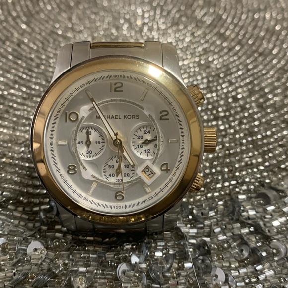 MICHAEL KORS Oversized Boyfriend Runway two tone watch UNISEX MK8283 - Picture 4 of 14